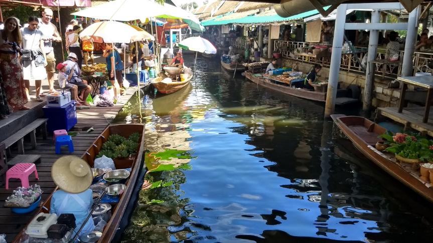 Chợ nổi Bangkok